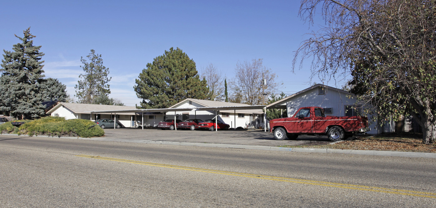 2403-2409 S Kimball Ave in Caldwell, ID - Building Photo