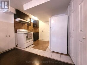 40 Palm Tree Rd in Brampton, ON - Building Photo - Building Photo