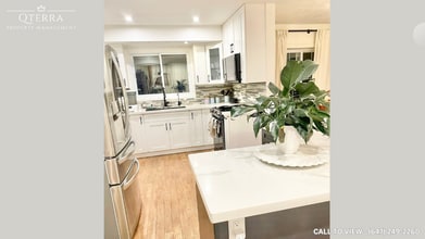 12 Foster Cres in Cambridge, ON - Building Photo - Building Photo