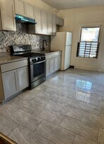 716 N Milton Ave in Baltimore, MD - Building Photo