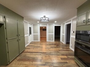 3100 Boyd Ave in Groves, TX - Building Photo - Building Photo