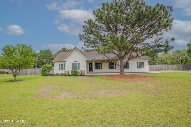 102 Willow Creek Ln in Pinebluff, NC - Building Photo - Building Photo