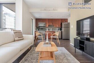 3444 Fairfax Dr, Unit FL4-ID1036 in Arlington, VA - Foto de edificio - Building Photo