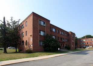 Chillum Terrace Apartments in Hyattsville, MD - Building Photo - Building Photo