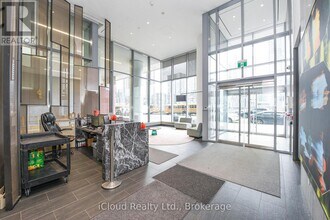 576 Front St W in Toronto, ON - Building Photo - Building Photo