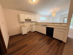 4020 Crabtree Ct in Indianapolis, IN - Building Photo - Building Photo