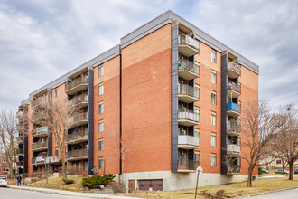 Isabella in Montréal, QC - Building Photo - Building Photo