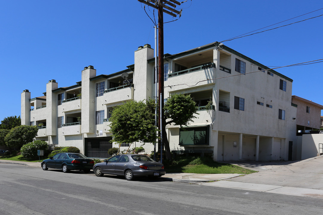 580-592 8th St in Imperial Beach, CA - Building Photo