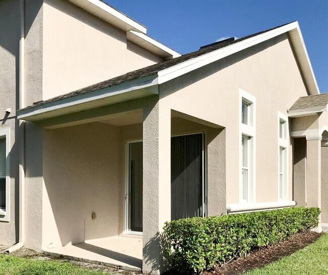 26954 Juniper Bay Dr in Wesley Chapel, FL - Building Photo - Building Photo