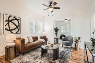 2426 S Acoma St in Denver, CO - Building Photo