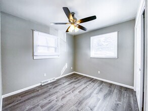 2025 S Park St in Madison, WI - Foto de edificio - Building Photo