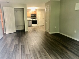 3 Oak Hill Ln in Nashua, NH - Building Photo