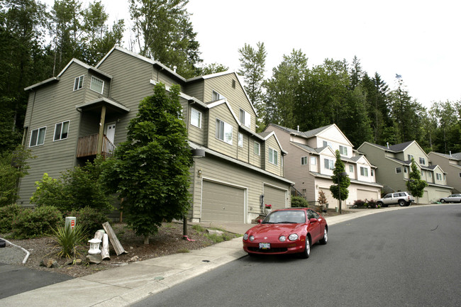 13030-13060 SW Creekshire Dr in Tigard, OR - Building Photo - Building Photo