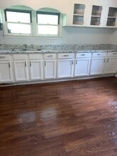 104 Middle St in Laurens, SC - Building Photo - Building Photo