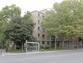 6275 W Sherbrooke O Apartments