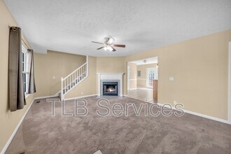 211 Fall Creek Dr in Murfreesboro, TN - Building Photo - Building Photo