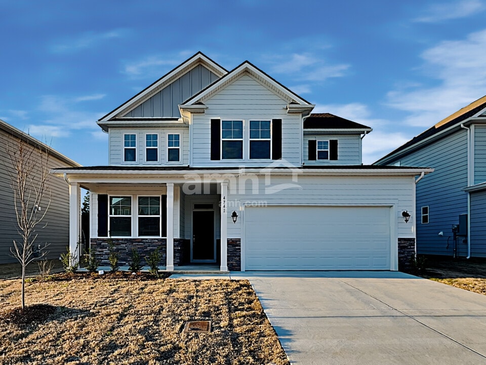 4741 Chutney Dr in Nashville, TN - Foto de edificio