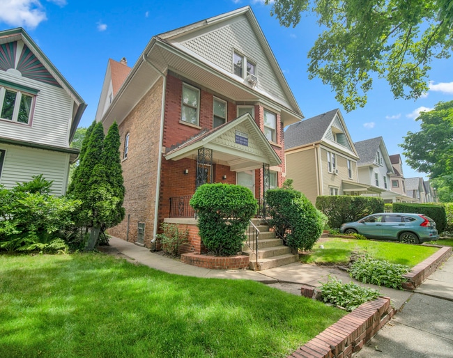 property at 1029 Garnett Pl