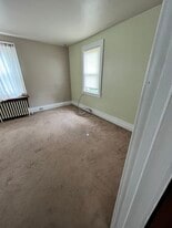 330 W Catherine St, Unit 1 in Somerset, PA - Building Photo