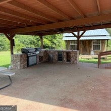 205 Tom Fletcher Rd in Carrollton, GA - Foto de edificio - Building Photo