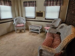 471 Kimlyn Ave in Irwin, PA - Building Photo - Building Photo
