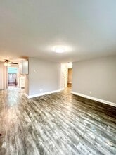 4620 NE Lombard St in Portland, OR - Building Photo - Building Photo