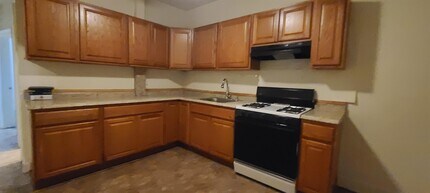 29 Roosevelt Ave in Jersey City, NJ - Building Photo - Building Photo