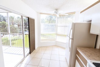 5910 Morningstar Cir-Unit -202 in Delray Beach, FL - Building Photo - Building Photo
