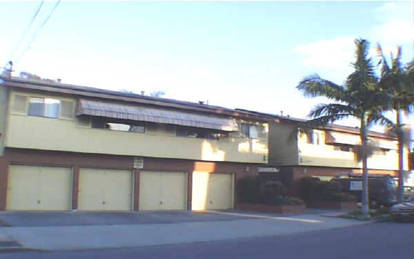 340-350 Wisconsin Ave in Long Beach, CA - Building Photo - Building Photo