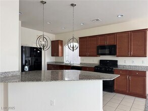 7158 Black Sage St in Las Vegas, NV - Building Photo - Building Photo