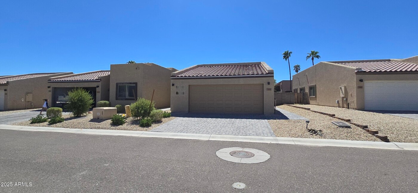 701 Dylan Ct in Wickenburg, AZ - Building Photo