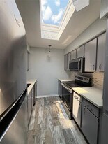 9809 Richmond Ave. in Houston, TX - Building Photo