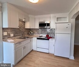 629 White Horse Ave in Hamilton Township, NJ - Building Photo - Building Photo