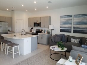 5742 Archipelago St in Nokomis, FL - Building Photo - Building Photo