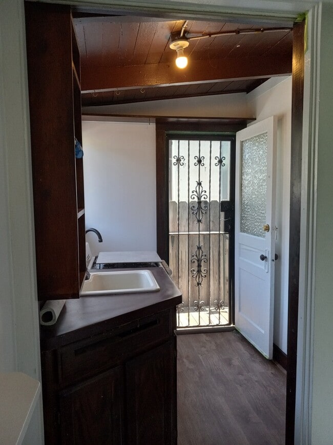 1202 N Spaulding Ave, Unit 1202 North Spaulding Ave.