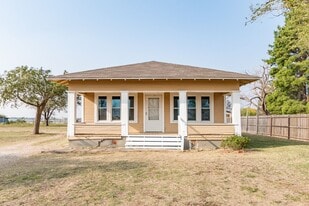 4102 W Sundown Ln in Amarillo, TX - Building Photo