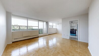Lambeth House in Toronto, ON - Building Photo - Building Photo