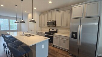 9072 Fox Stream Way in Upper Marlboro, MD - Building Photo