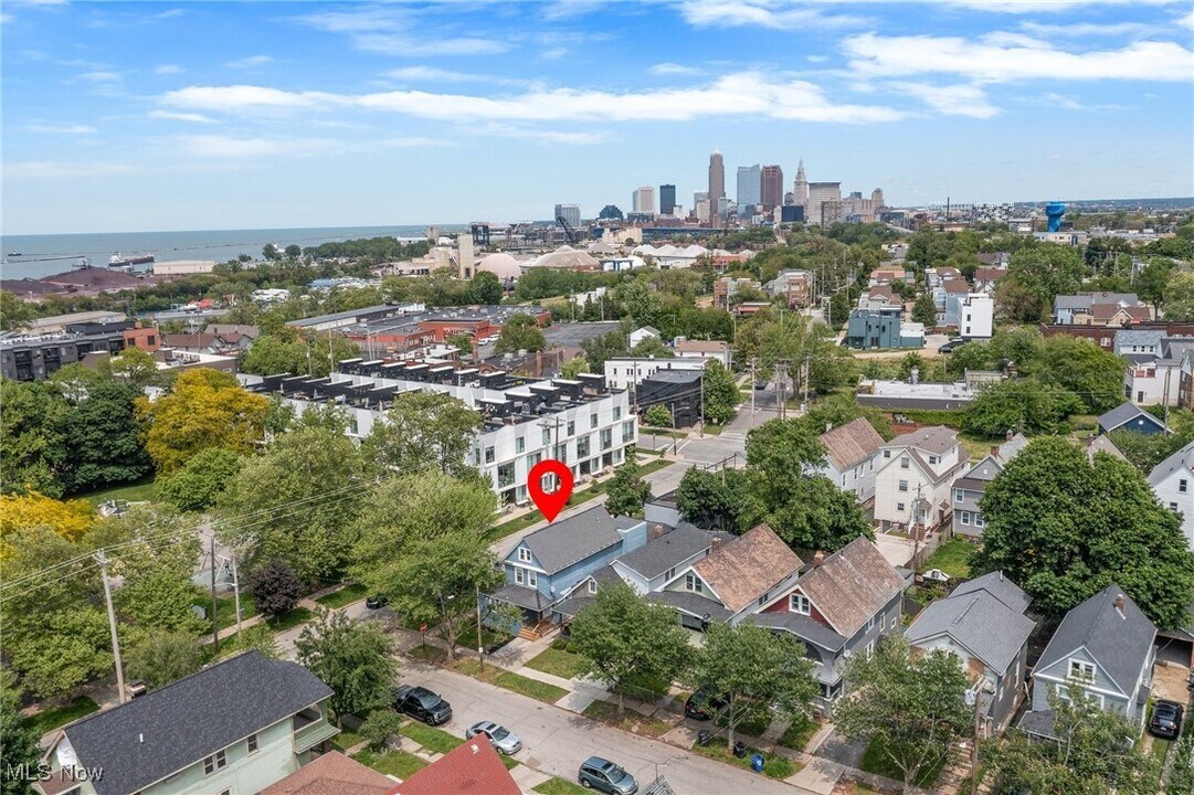 1325 W 59th St in Cleveland, OH - Building Photo