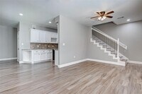 2402 Spence St photo'