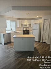 3728 NE 5th Pl in Renton, WA - Building Photo - Building Photo