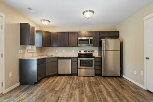 Timbercreek Townhomes in Nampa, ID - Building Photo