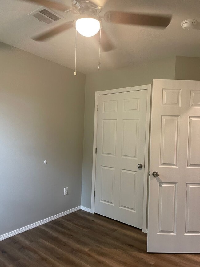 801 N Nettleton Ave in Springfield, MO - Building Photo - Building Photo