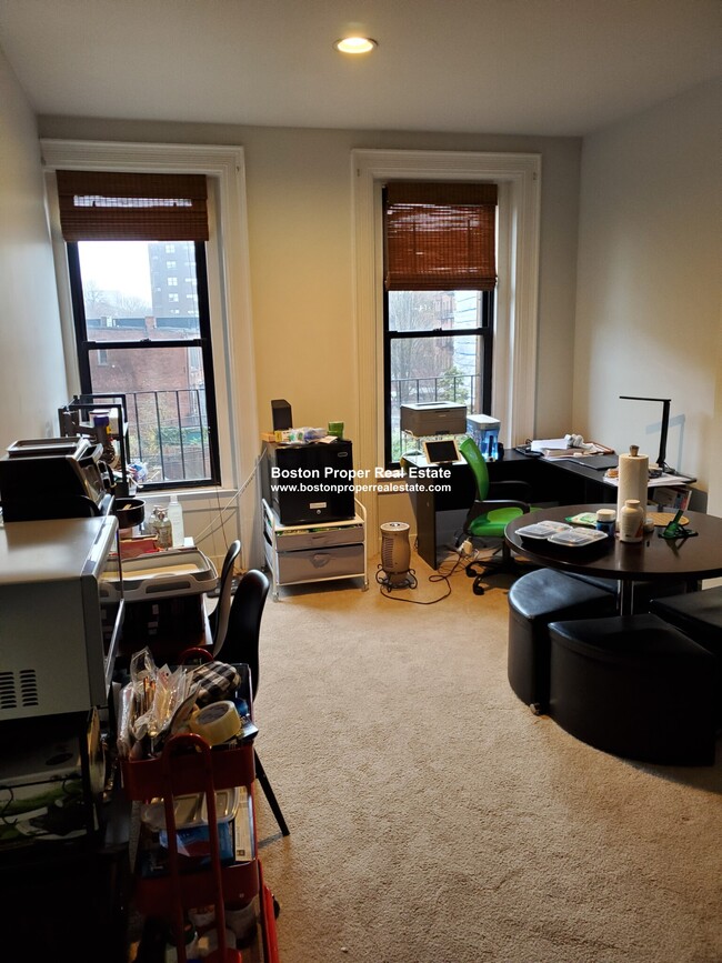 550 Columbus Ave, Unit 4 in Boston, MA - Foto de edificio - Building Photo