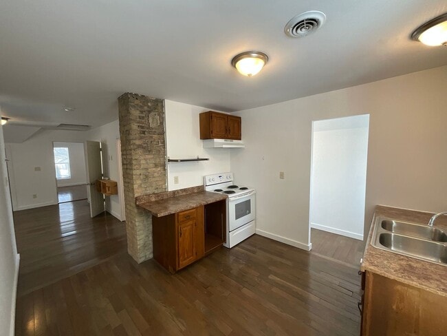 1748 N 18th St in Milwaukee, WI - Building Photo - Building Photo