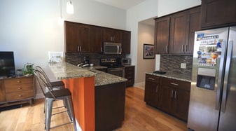 617 Pierce St, Unit 302 in Sioux City, IA - Building Photo