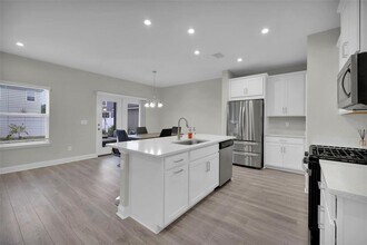 13124 Holsinger Blvd in Jacksonville, FL - Building Photo - Building Photo