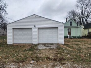 607 S 14th St in Terre Haute, IN - Building Photo - Building Photo