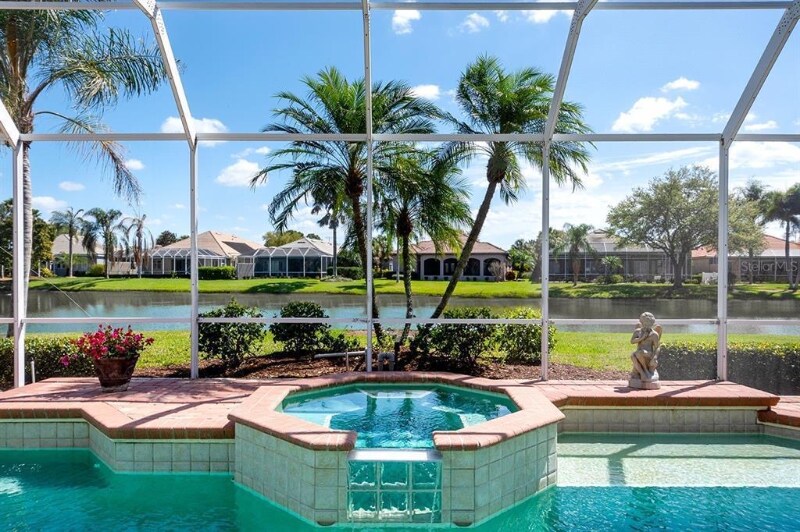 5211 96th St E in Bradenton, FL - Building Photo