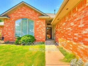 11305 Ann Arbor Ave in Oklahoma City, OK - Building Photo - Building Photo